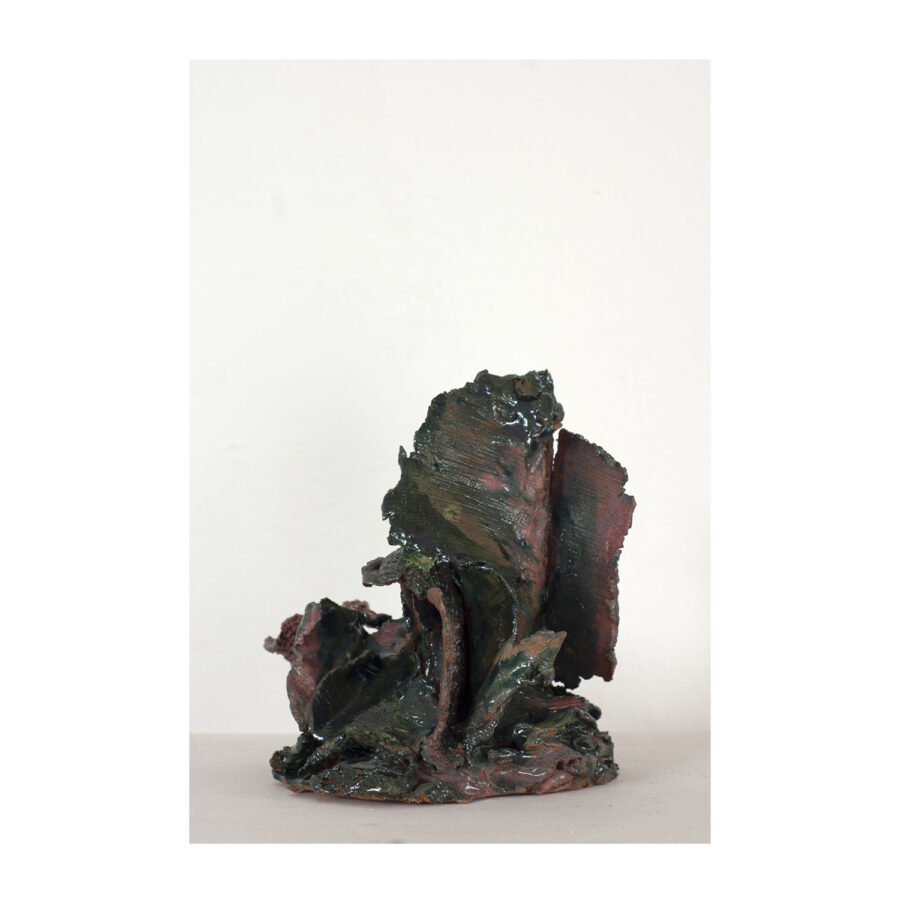 1.1_Forma #2 (retro), 2023, ceramica smaltata, 18x15x15,5 cm